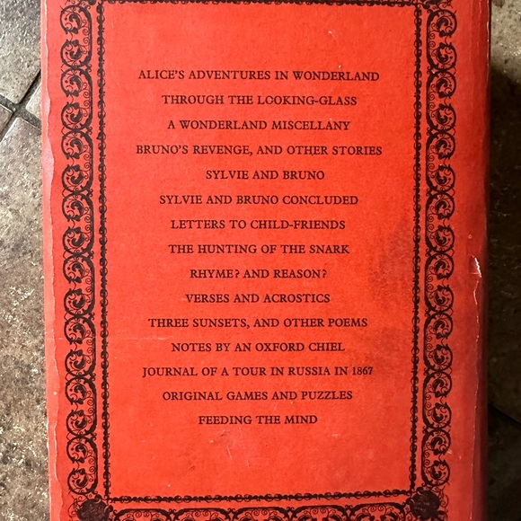 Vintage 1965 The Works of Lewis Carroll with Alice in Wonderland newspaper clips - Picture 8 of 9